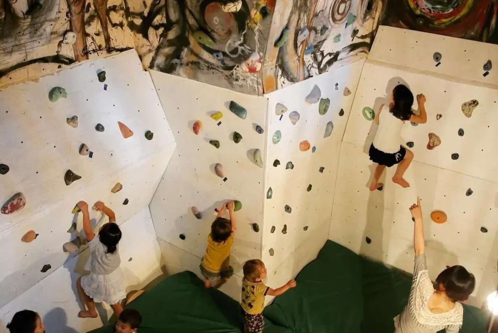 WORLDTRECK DINER & GUESTHOUSE - Pise - Hostel