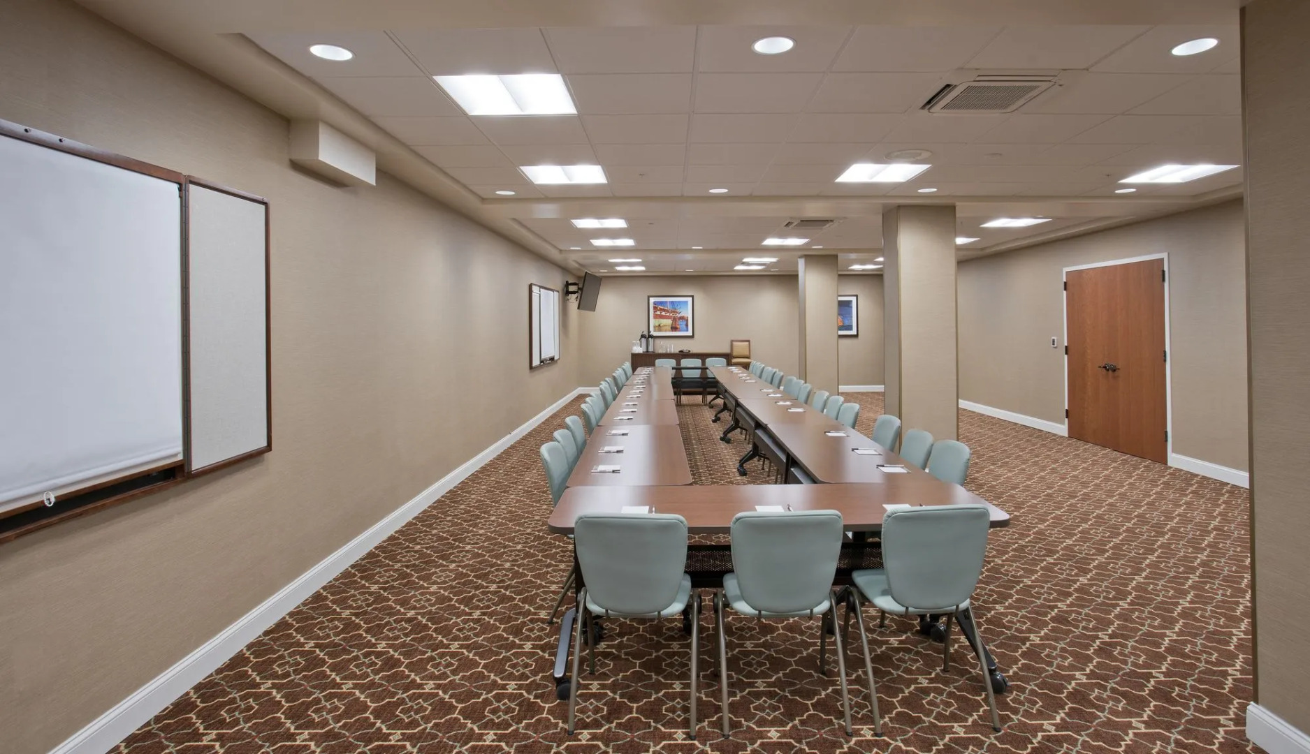 Staybridge Suites Baltimore - Inner Harbor by IHG