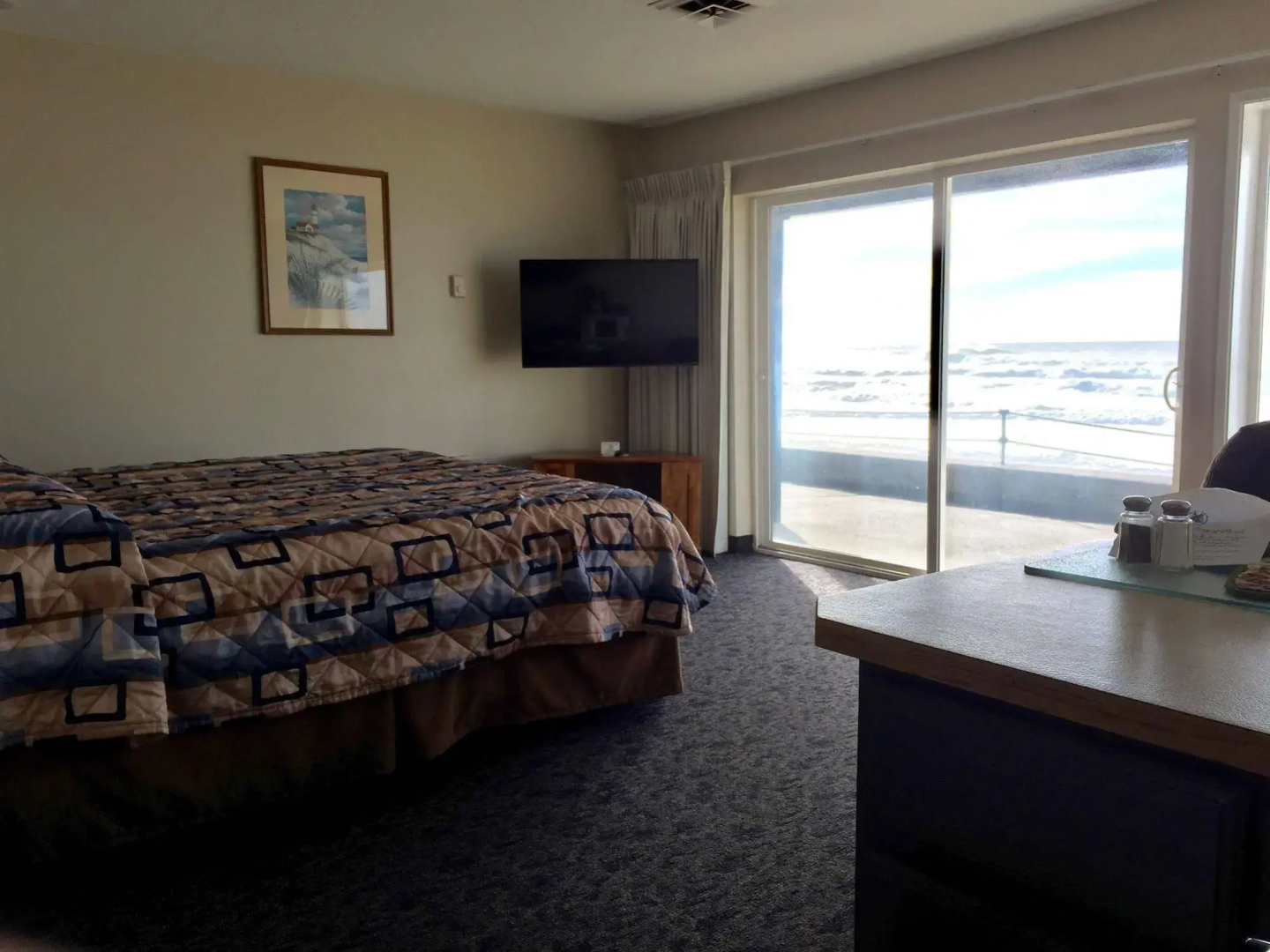 The Sandcastle Beachfront Hotel