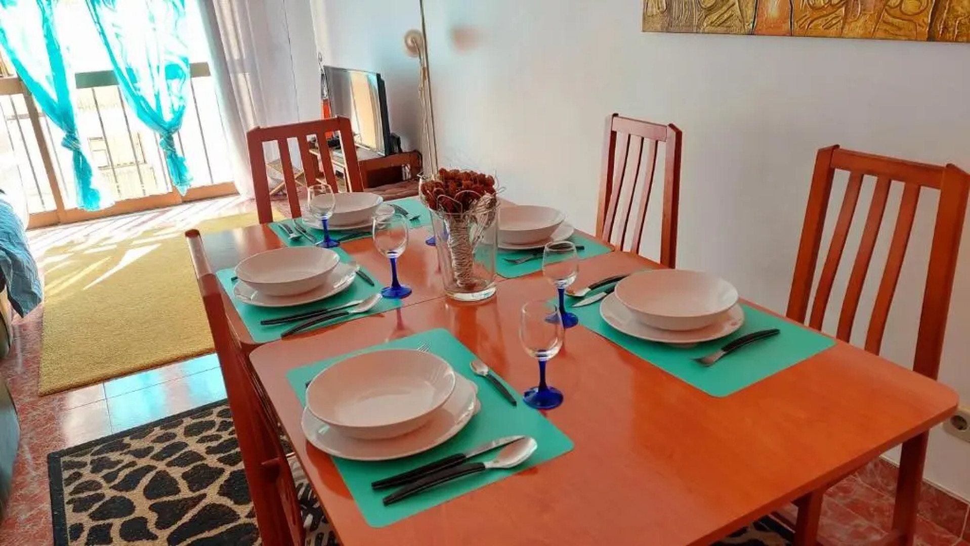 Perfect to Enjoy Lisbon Cascais and Sintra at 1200 metres to metro blue line and Sintra Rail line