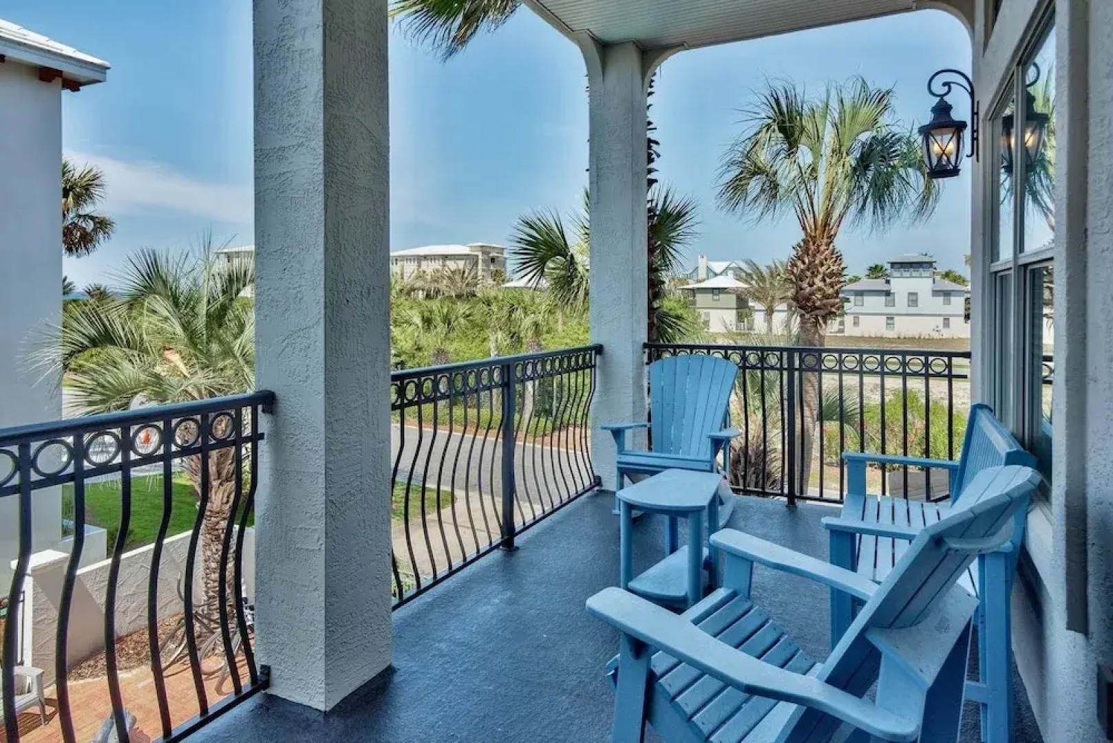 Coastal Vue 5 Bedroom Holiday Home by Five Star Properties