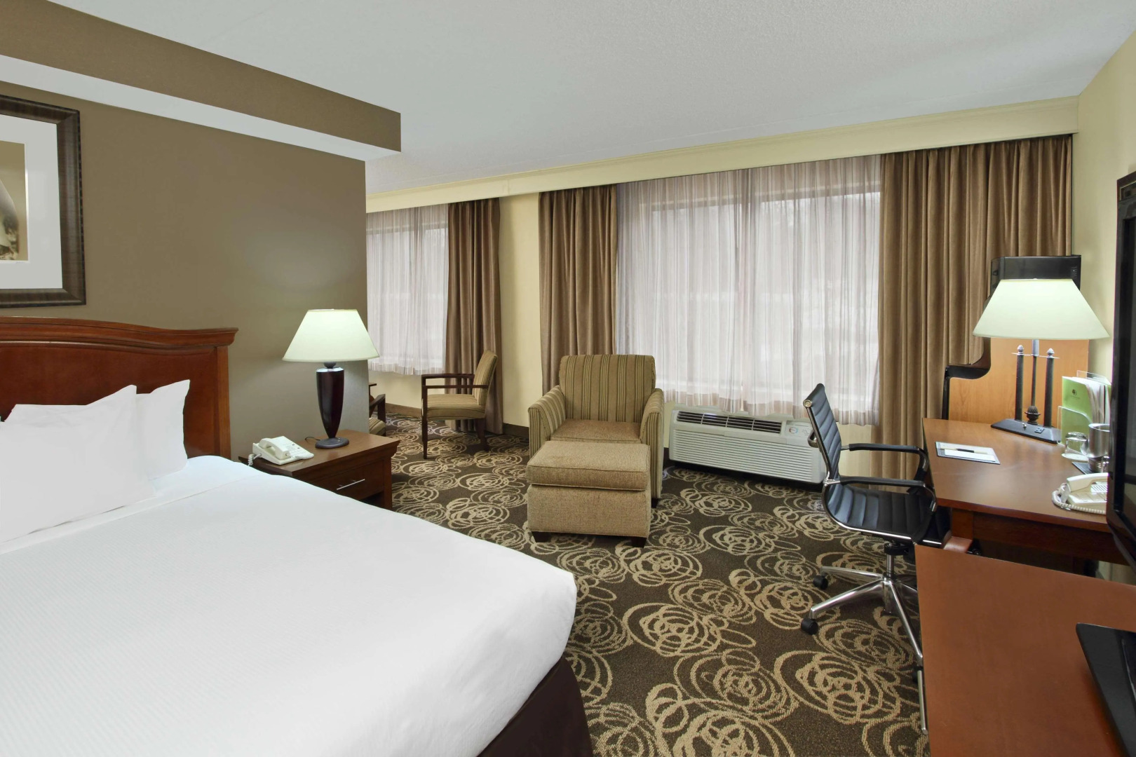 DoubleTree by Hilton Mahwah