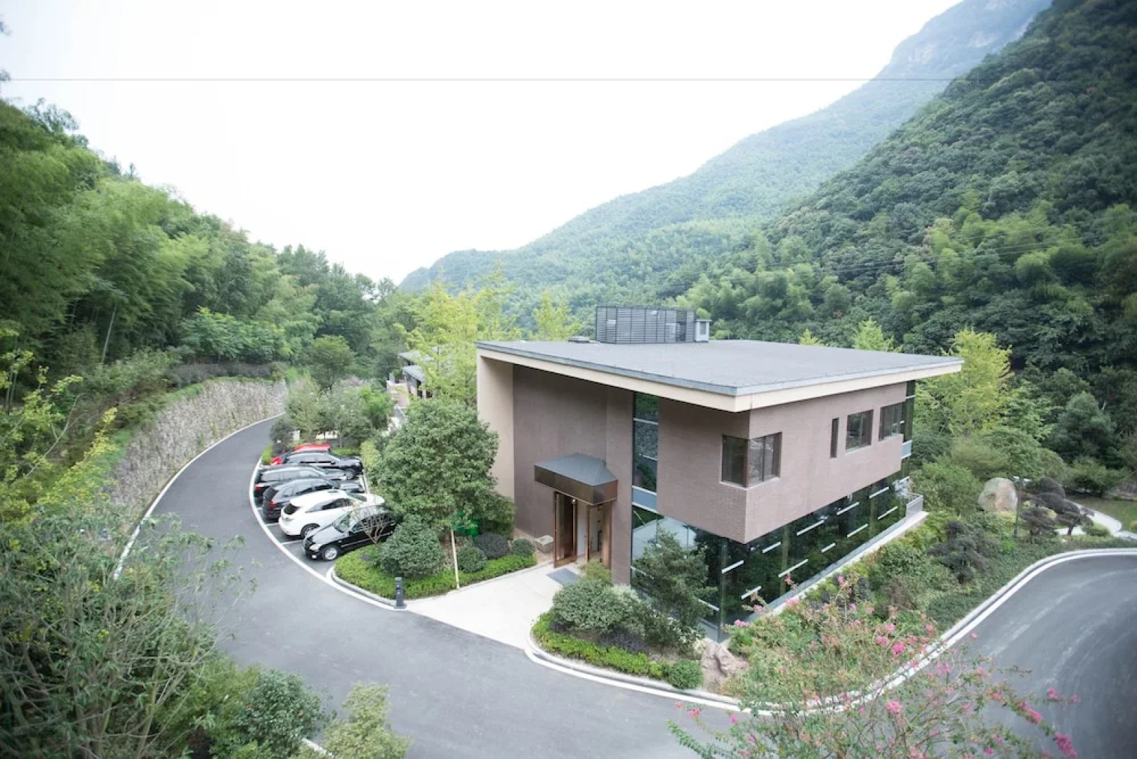 Jiuxi Cloud Valley Hotel