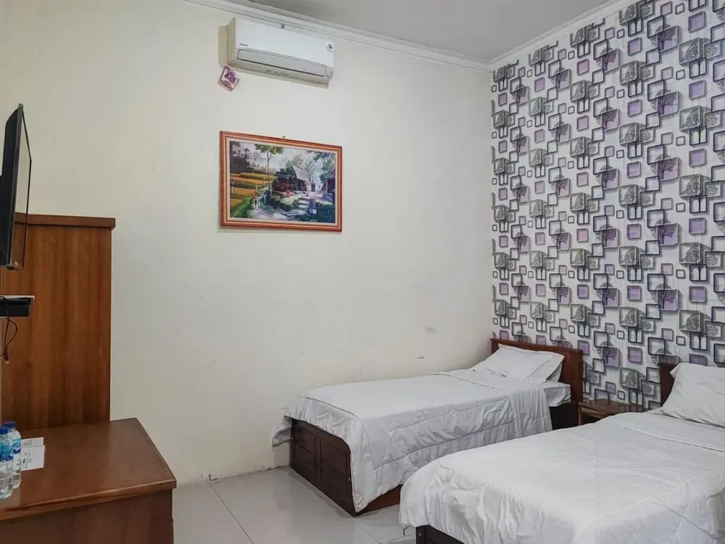 RedDoorz @ Tanakatto Homestay Waikabubak