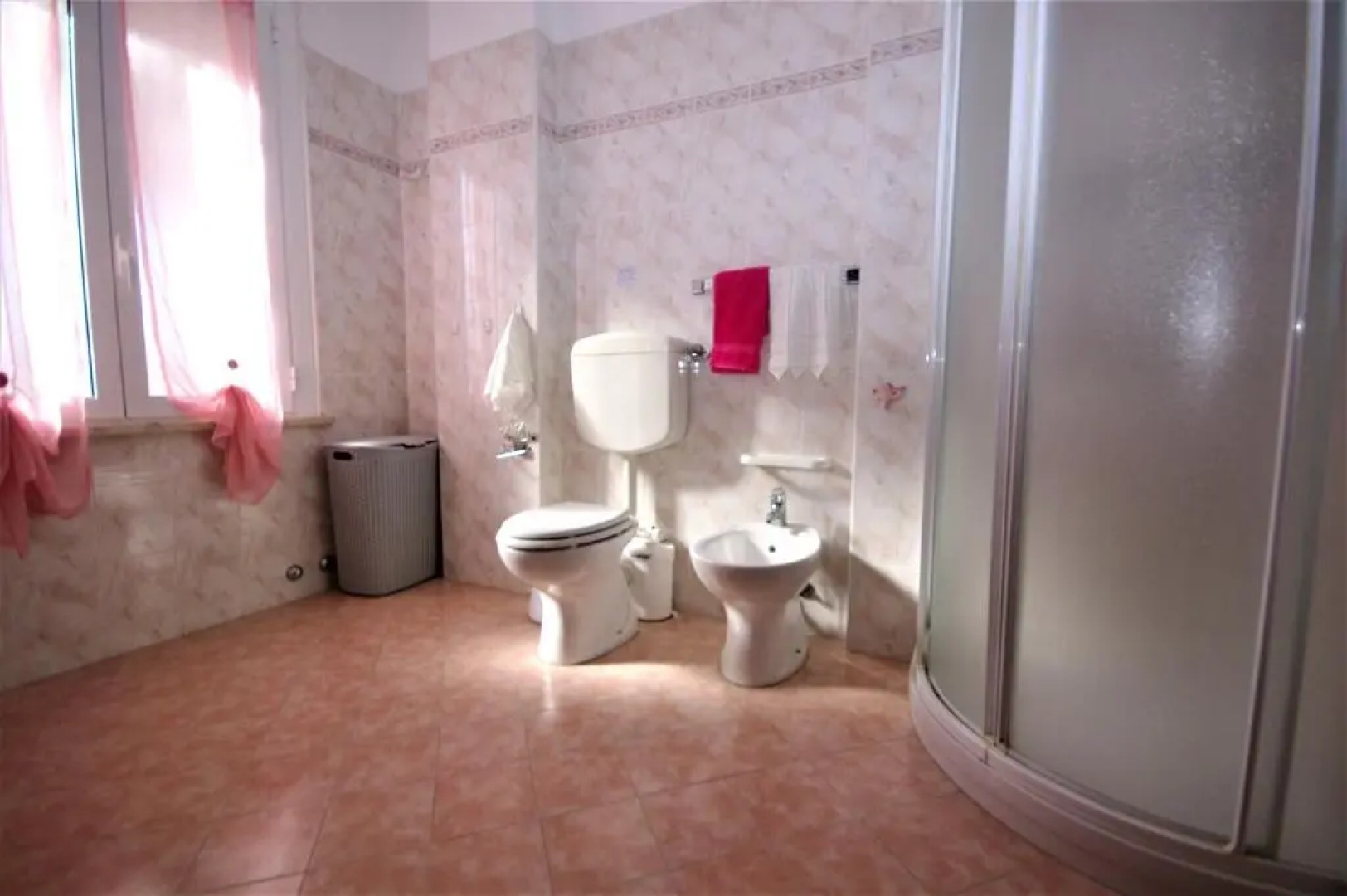 ELENA ATTICO con TERRAZZA, SOLARIUM VISTA MARE e piscina condominiale