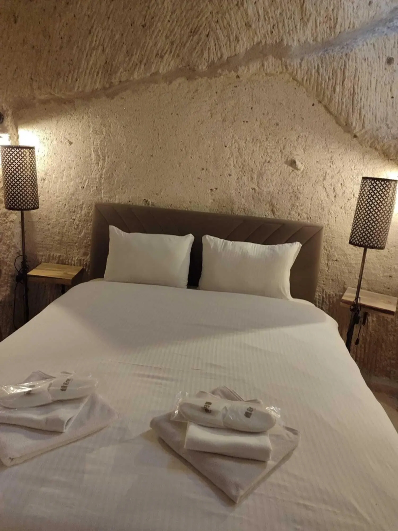 Cappadocia Ennar Cave