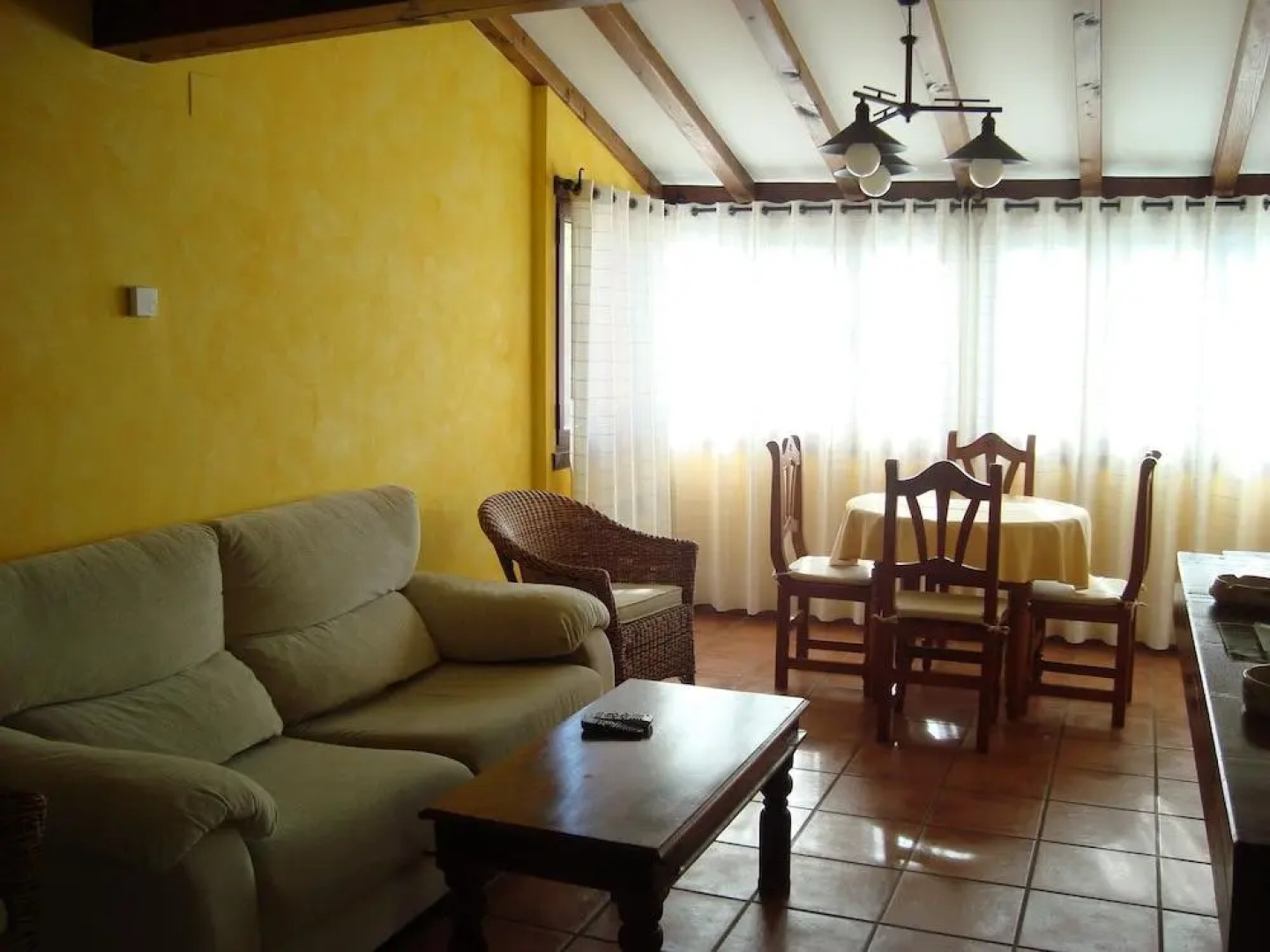 Apartamentos La Montaña