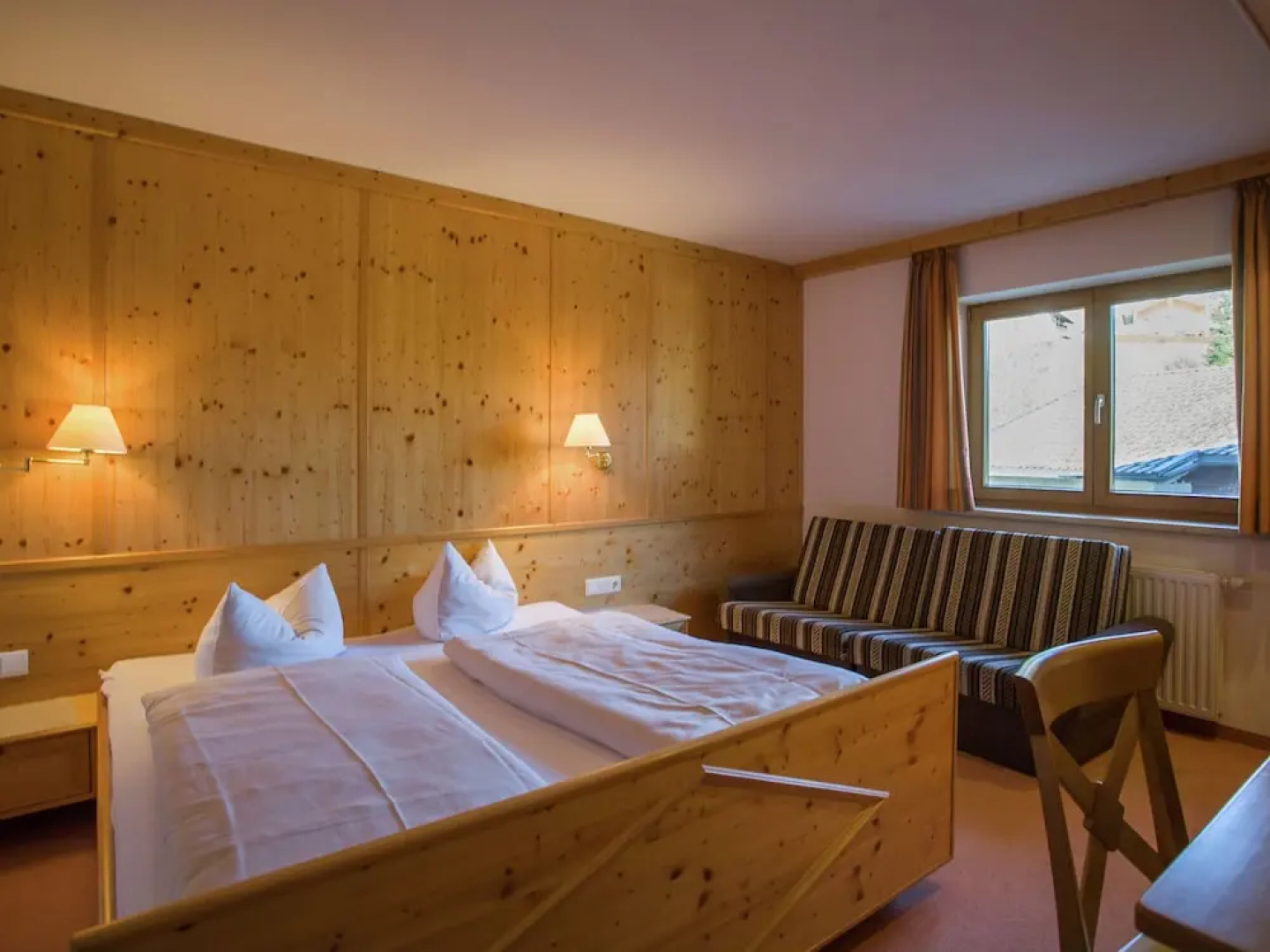 Refreshing Holiday Home With Balcony, Ski Storage, Garden