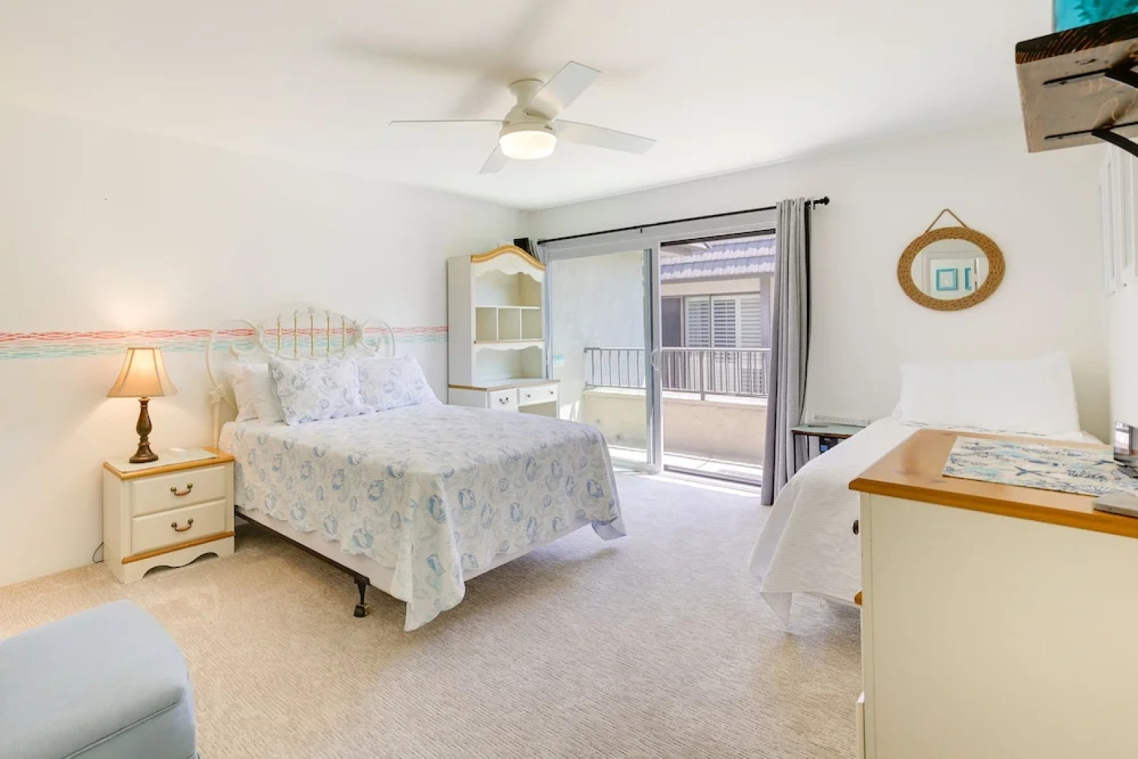 Solana Beach Condo w/ 4 Pools & Beach Access!