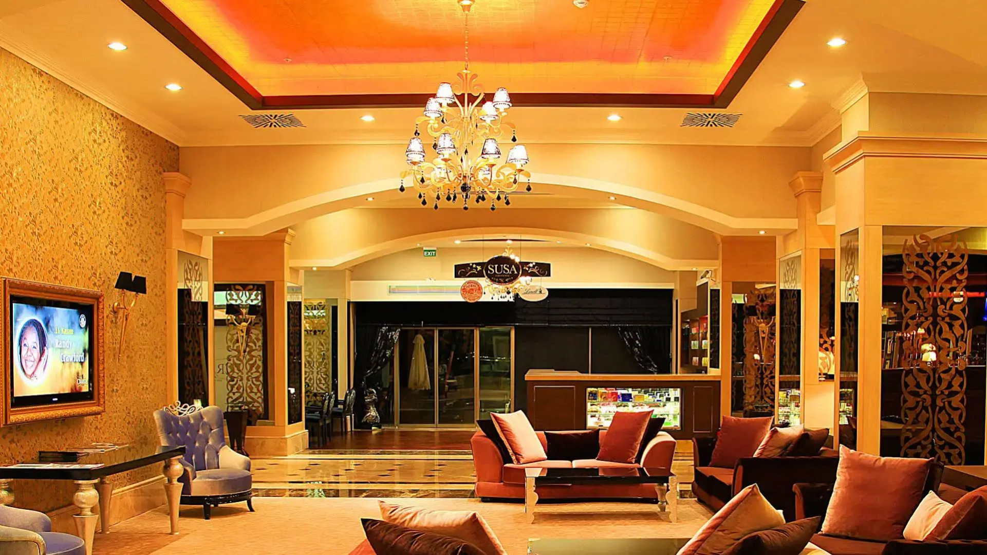 Cratos Premium Hotel & Casino