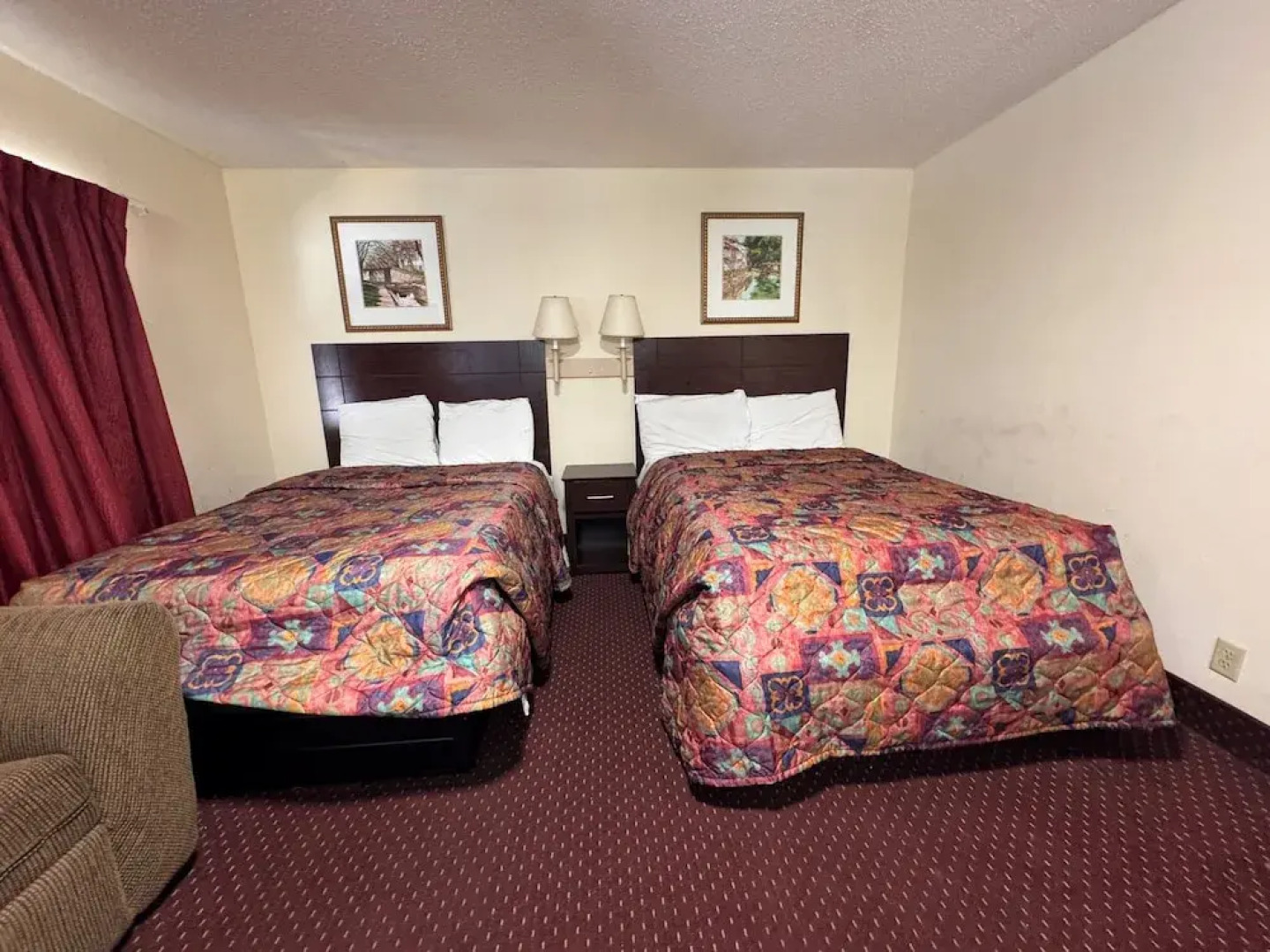 Whispering Pines by Hotel O Whitestone VA