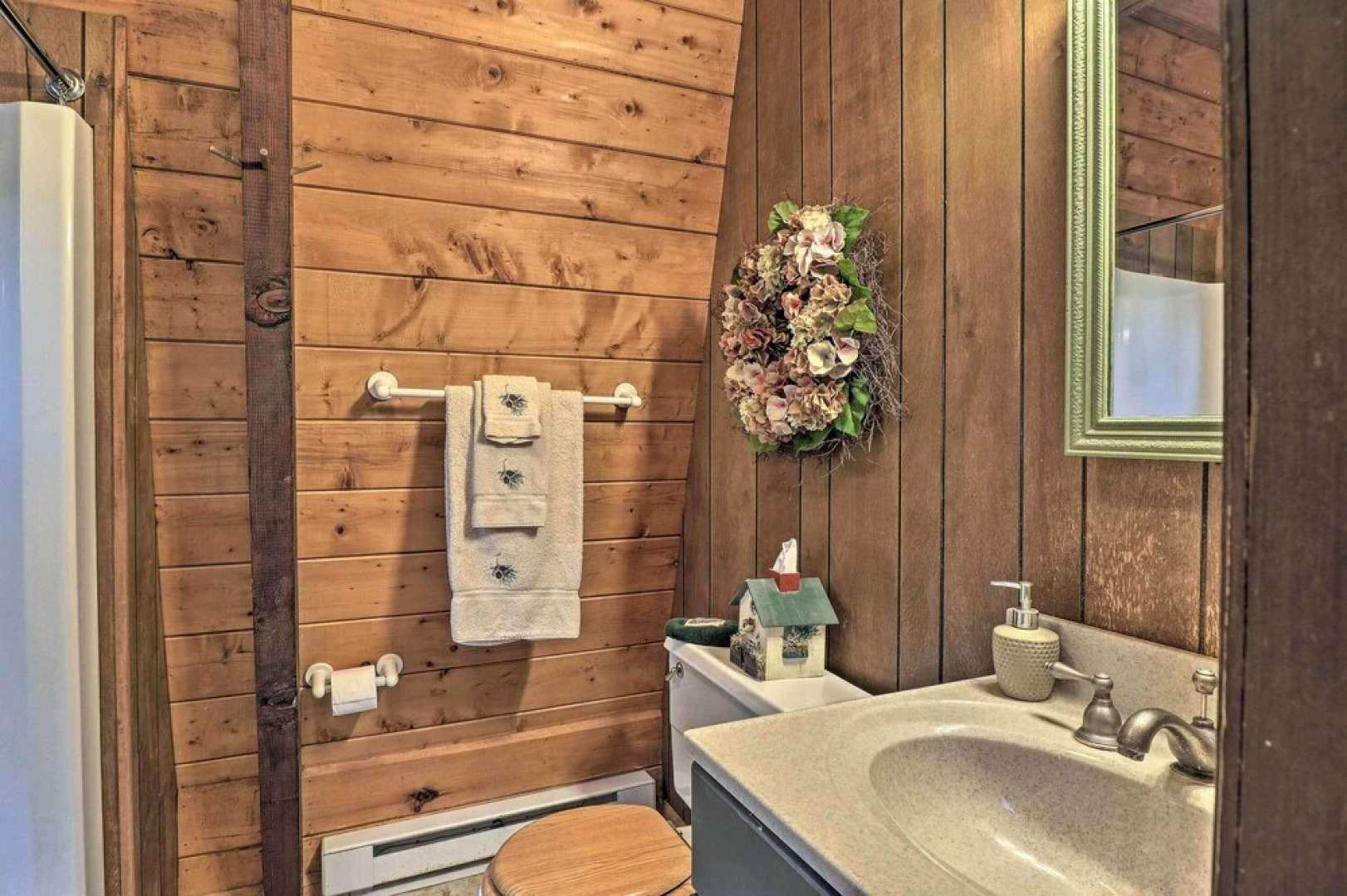 Lakefront Berkshires Retreat w/ Deck, Dock & Boat!