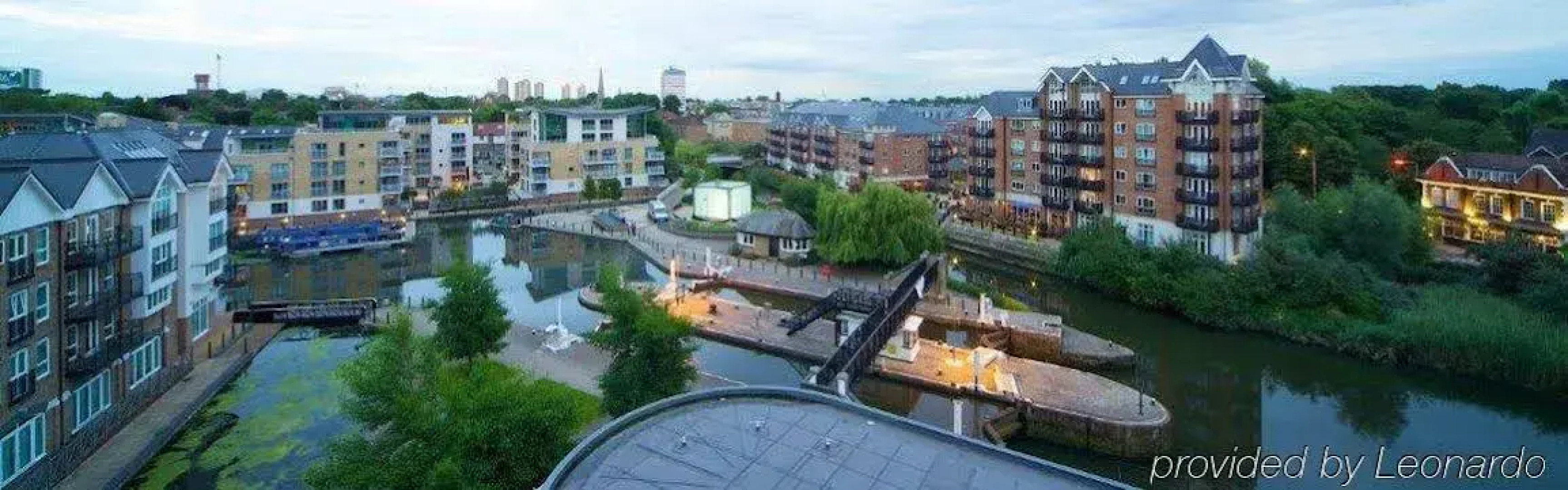 Holiday Inn London Brentford Lock by IHG