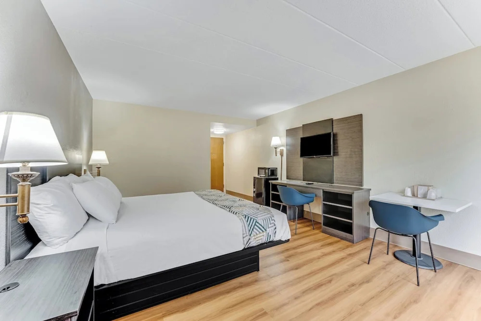 Motel 6 Philadelphia Northeast PA