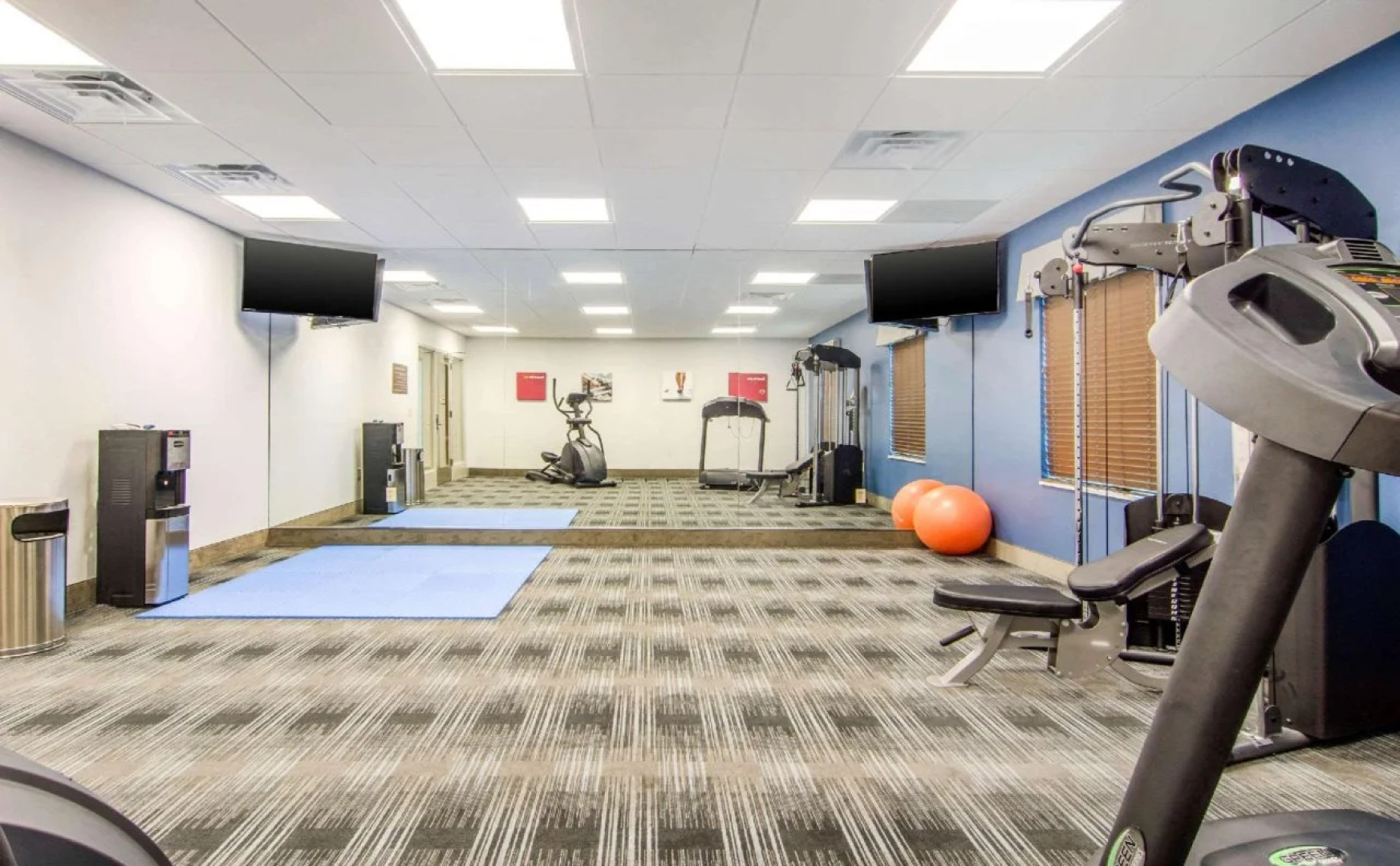 Comfort Inn & Suites