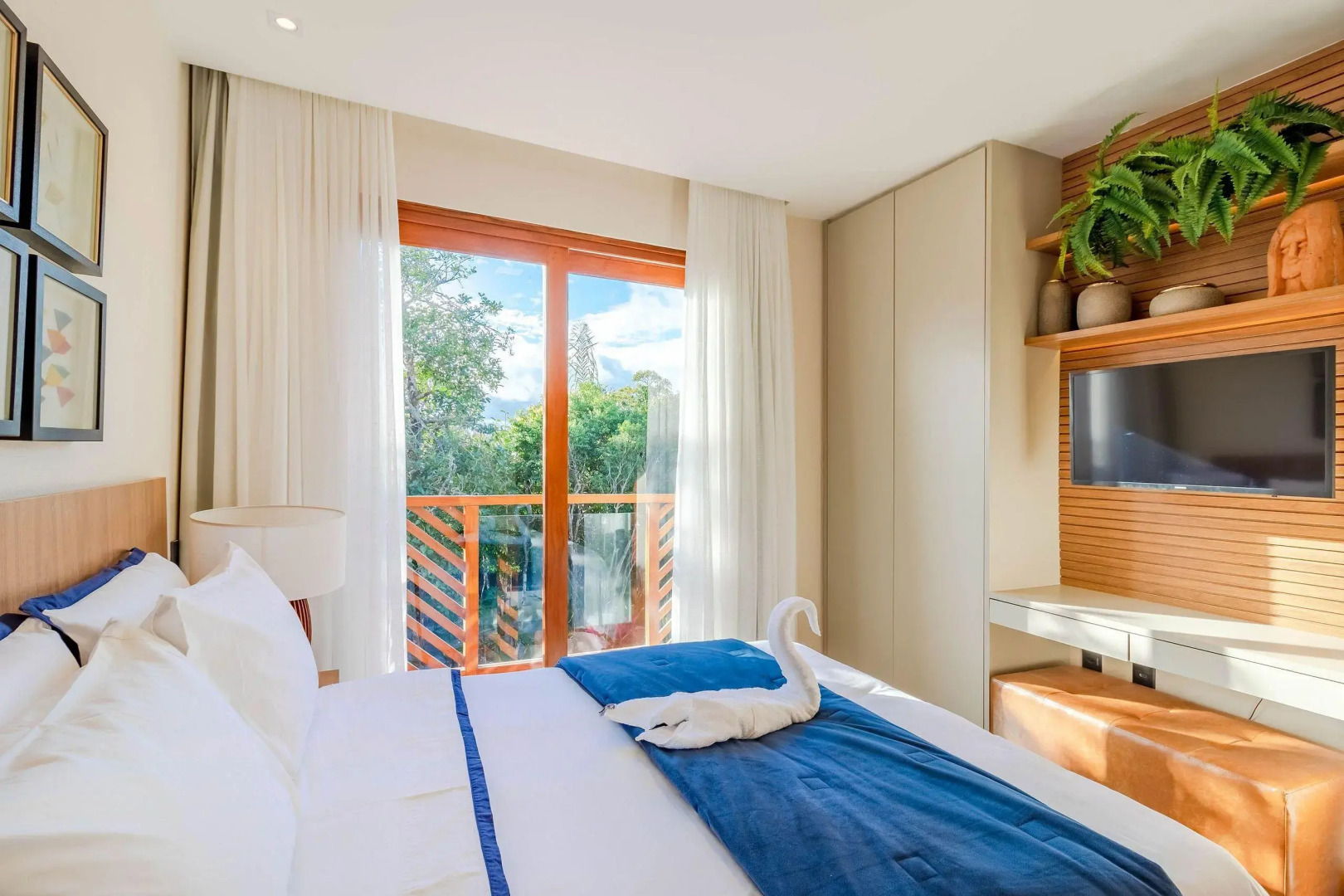 PF17 Casa Alto Padrão 5 Suítes, Chefe de Cozinha Inclusa - Praia do Forte