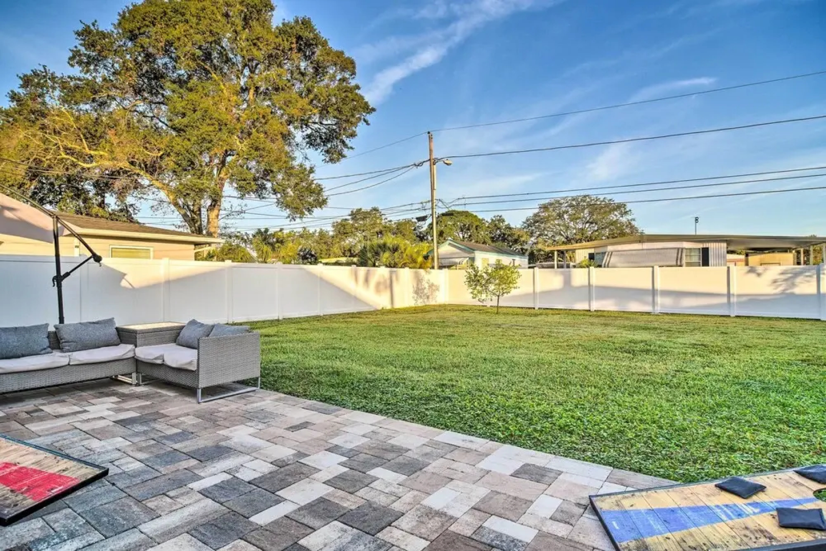 Sunny Seminole Home: Grill, Fire Pit & Fenced Yard