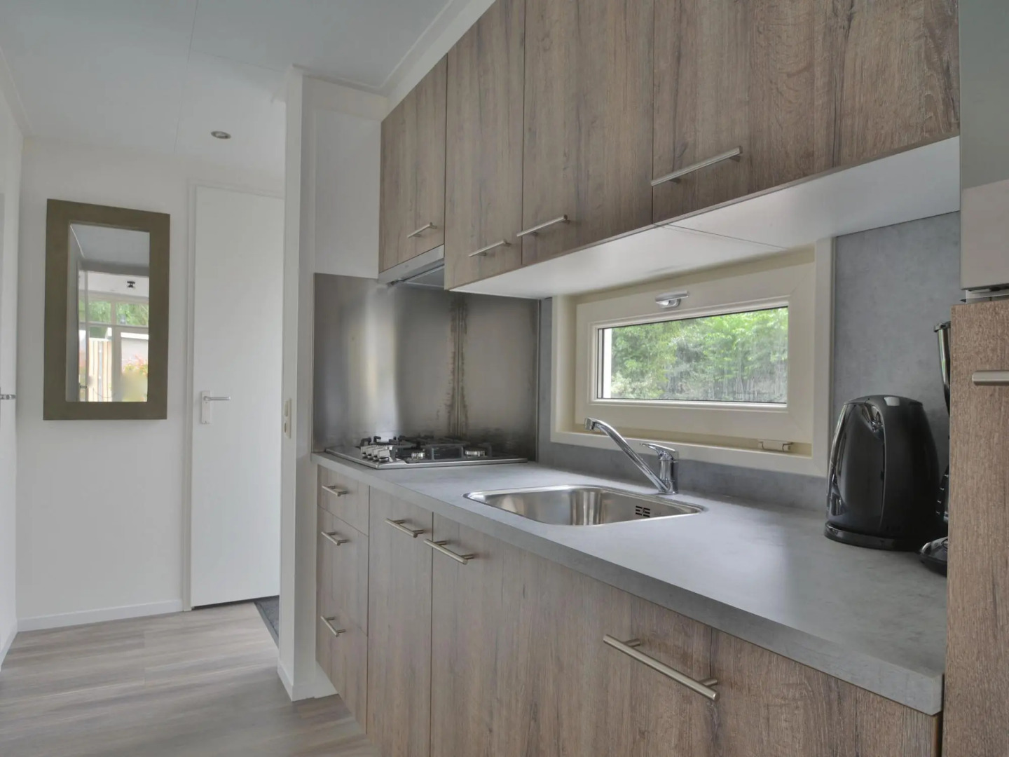 Comfy Chalet With Sunshower, Located in a Forrest