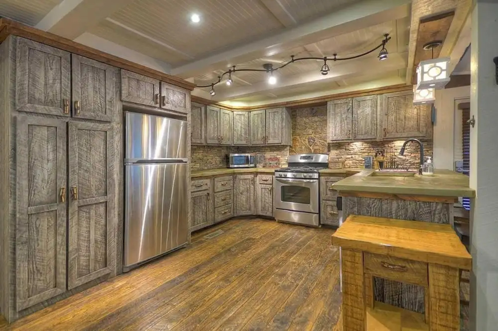 Creekside R&R by Escape to Blue Ridge