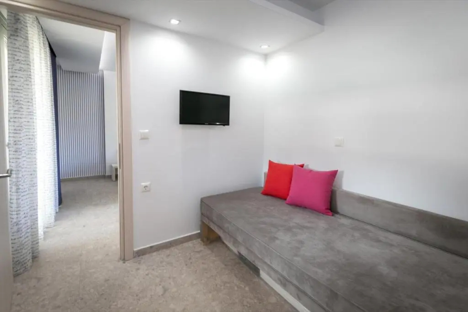 The Elegant Apartments