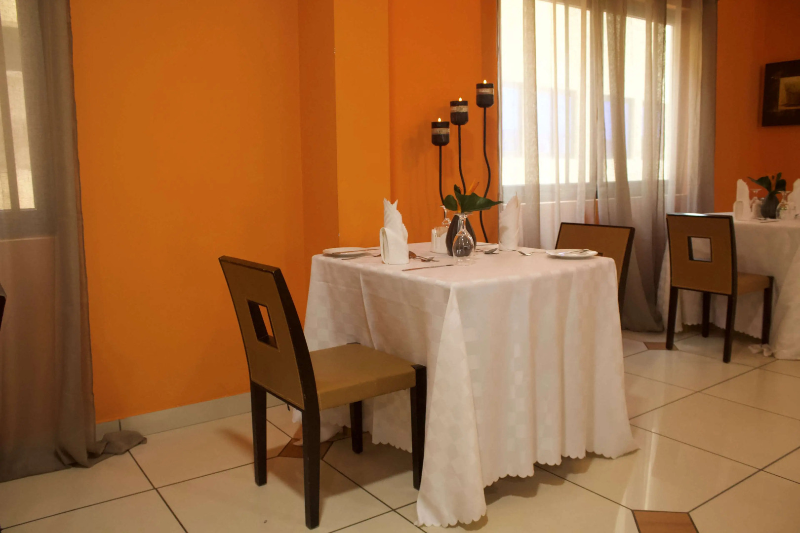 Oak Plaza Hotel - East Legon