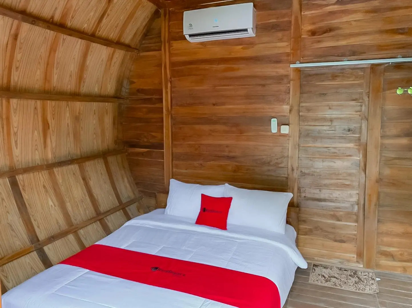 RedDoorz Resort @ Cianjur City Park