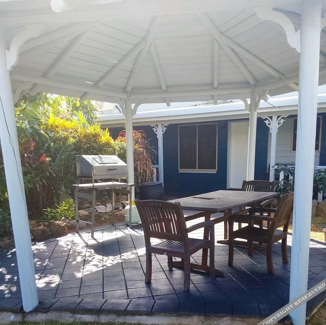 Cooktown Motel and Pams Place Hostel