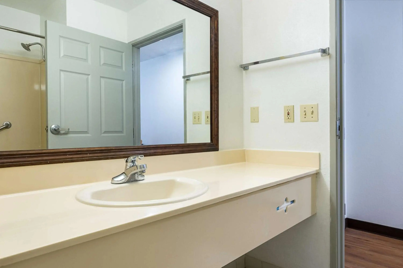 Motel 6 New Iberia, LA