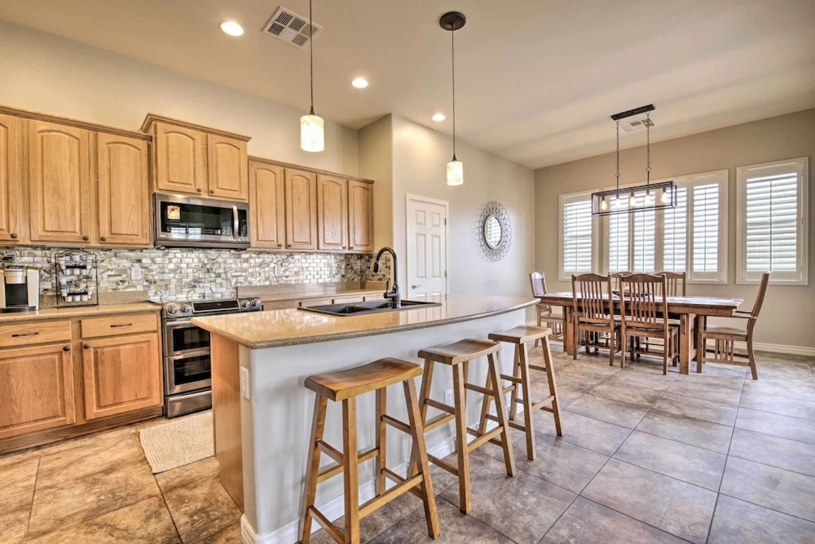 Game Room & Pool: Stylish Goodyear Home!