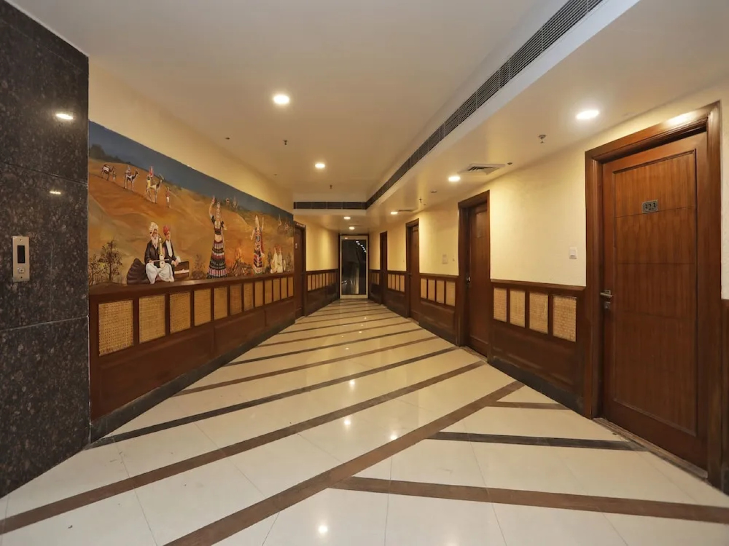 OYO 11061 Hotel Awesome