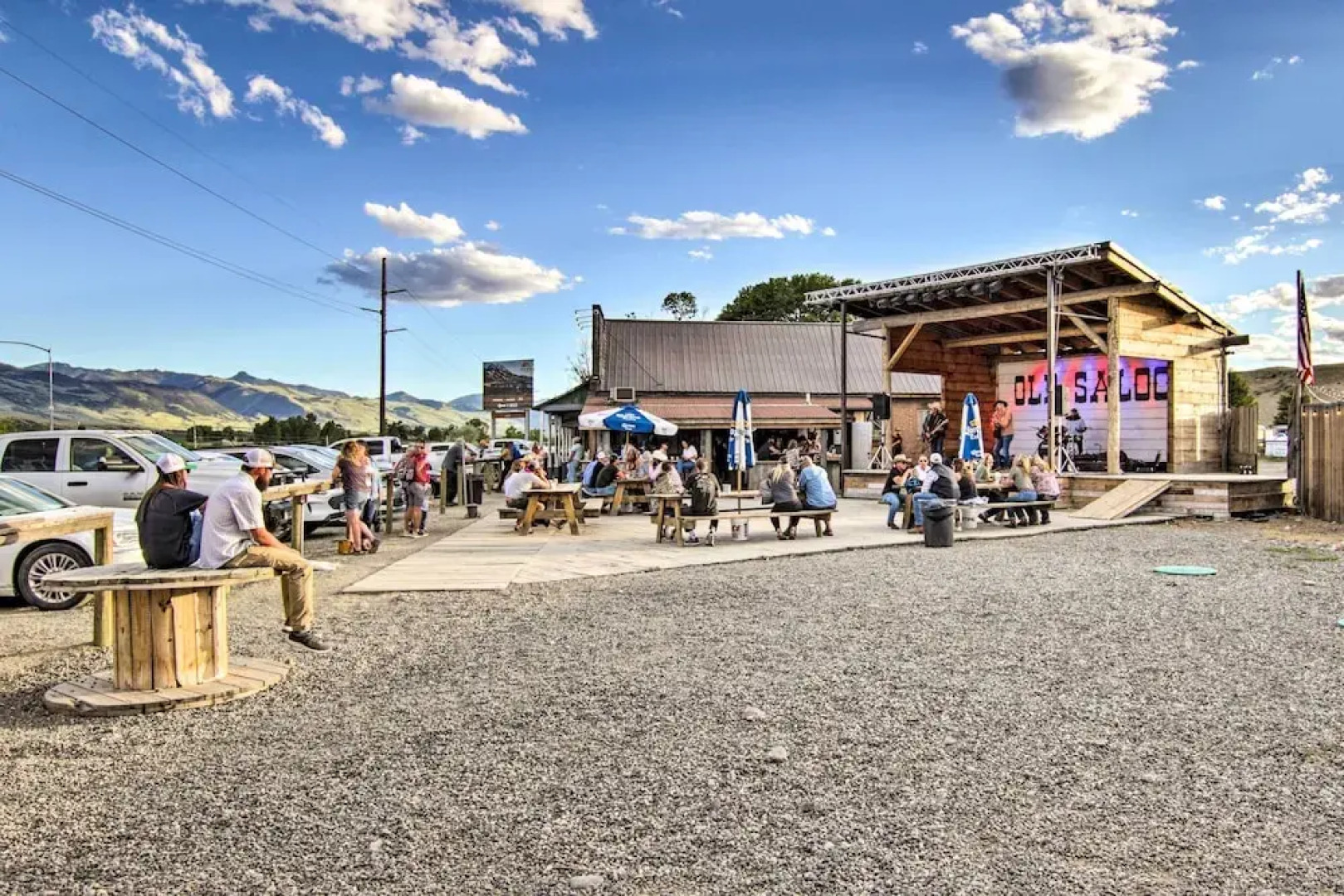 Montana's Emigrant Peaks Getaway: Apt w/ Mtn Views