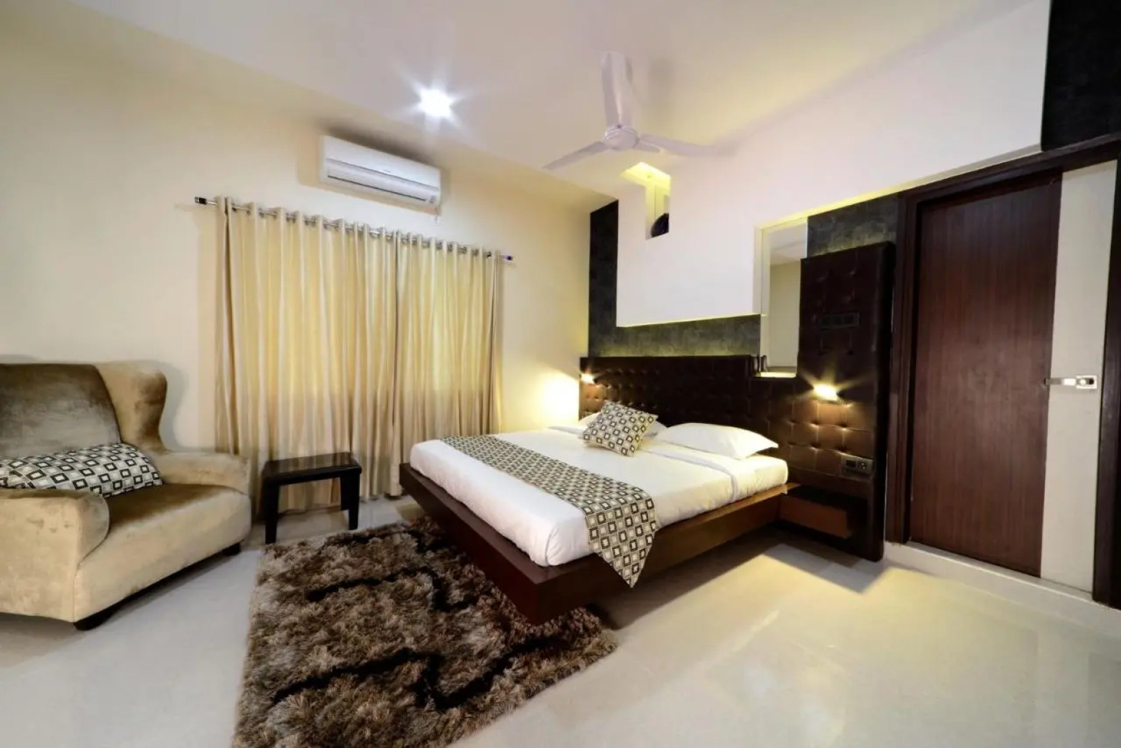 Serenity Inn La Vista