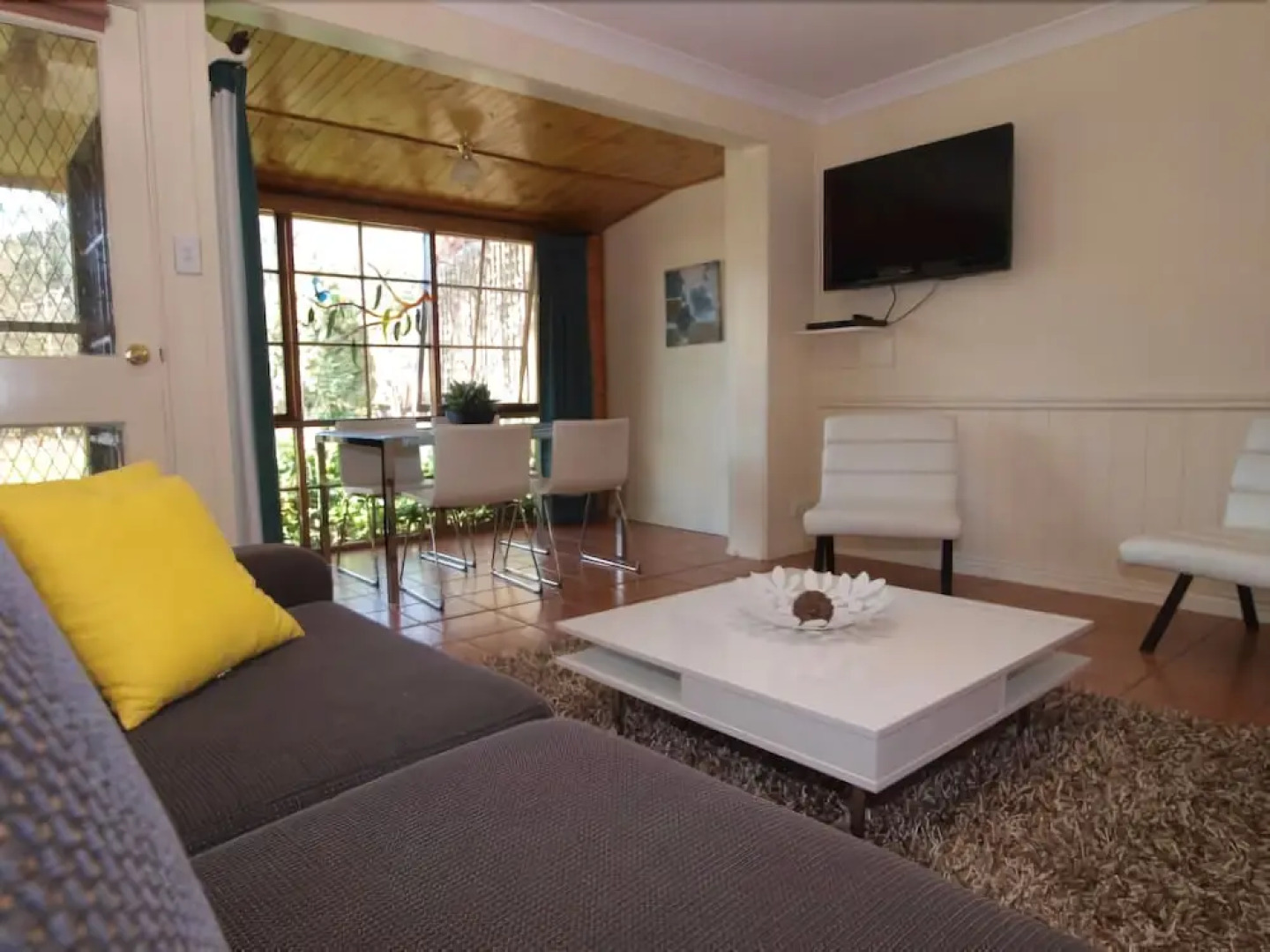 Bright Highland Valley Cottages