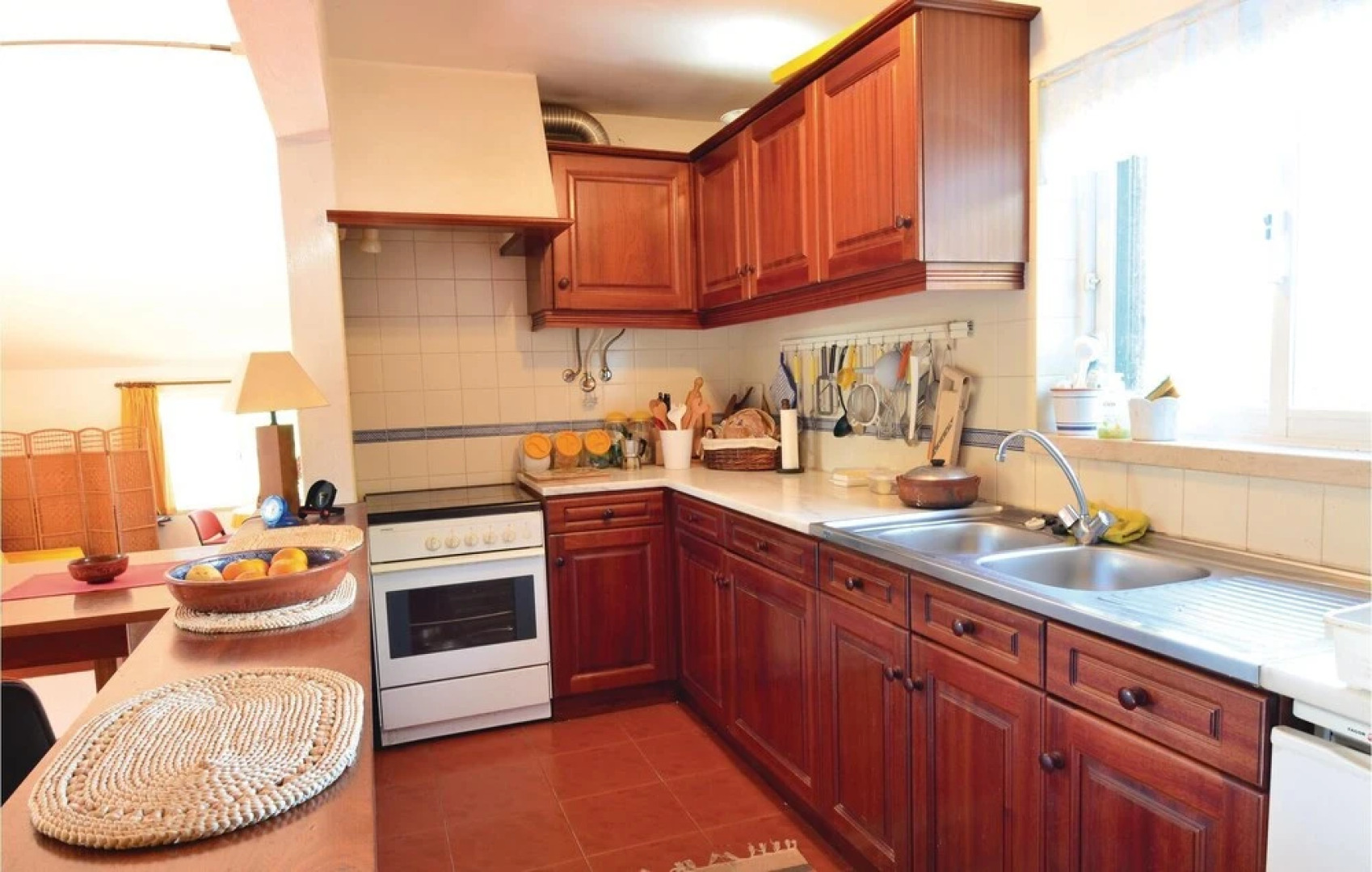 Stunning Home in Urzal- Carvoeira With 2 Bedrooms and Wifi