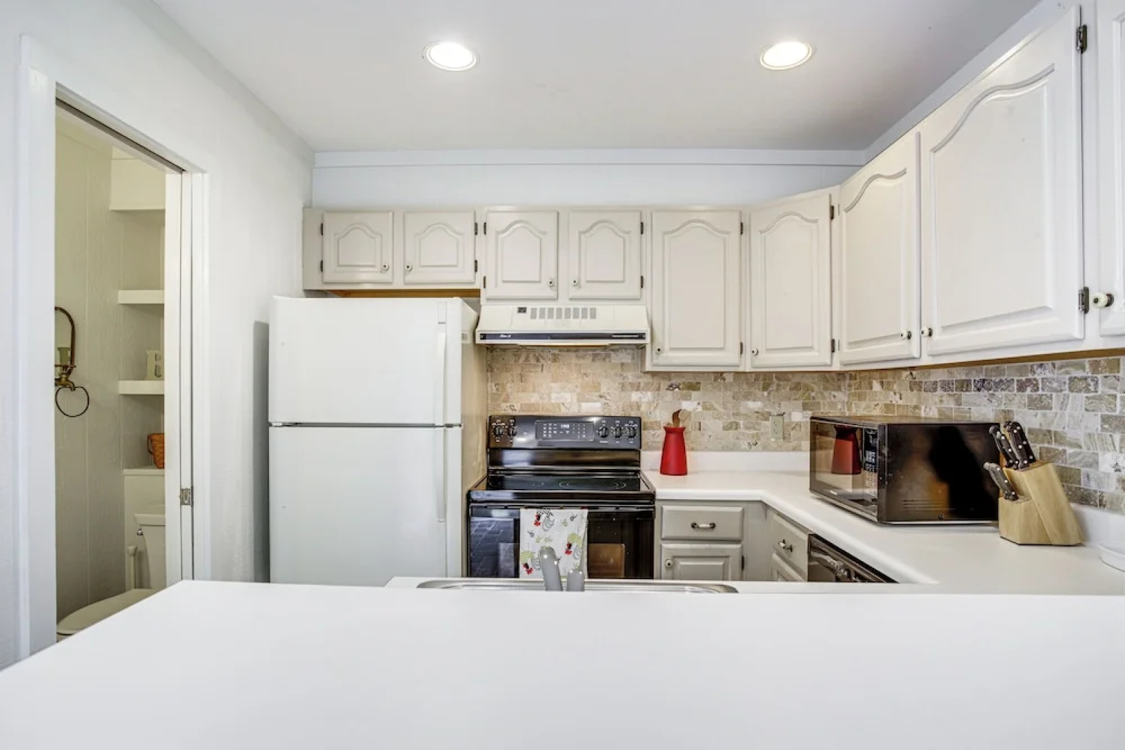 2 Mi to Beach: Gem w/ Enclosed Patio in Selbyville