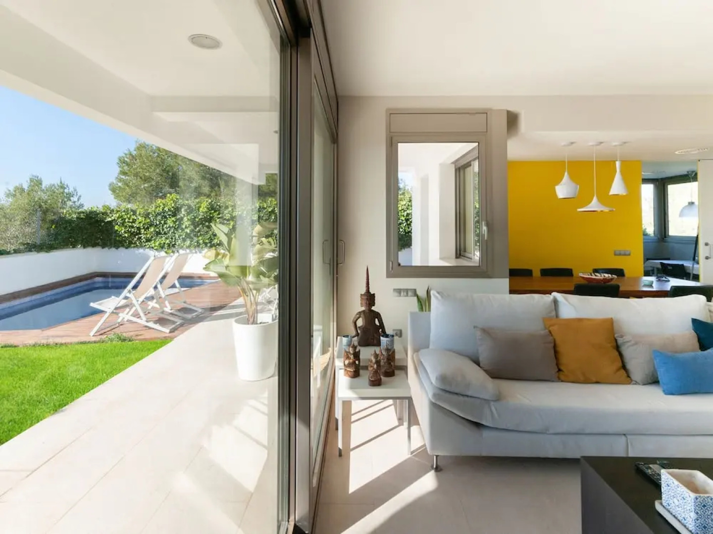 Delightful Villa in Canyelles wth Swimming Pool