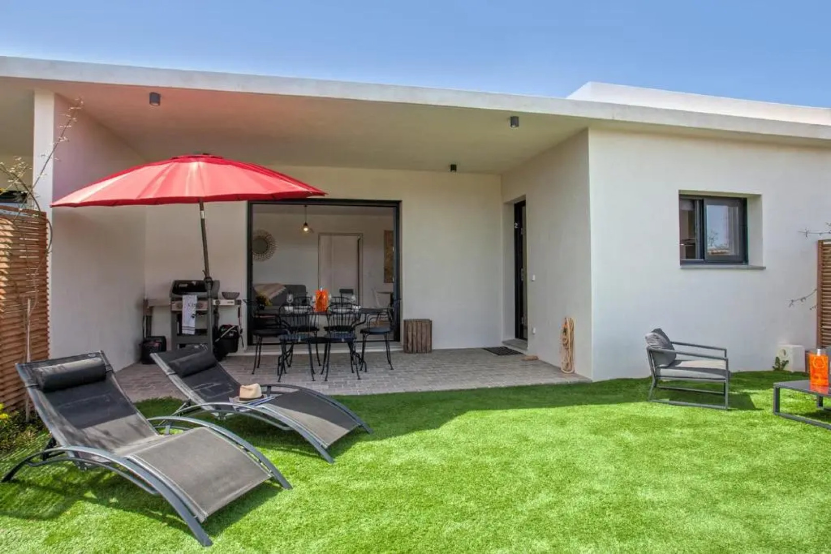 Tamontana quiet place 7 min from beach warmed shared swimming pool bbq