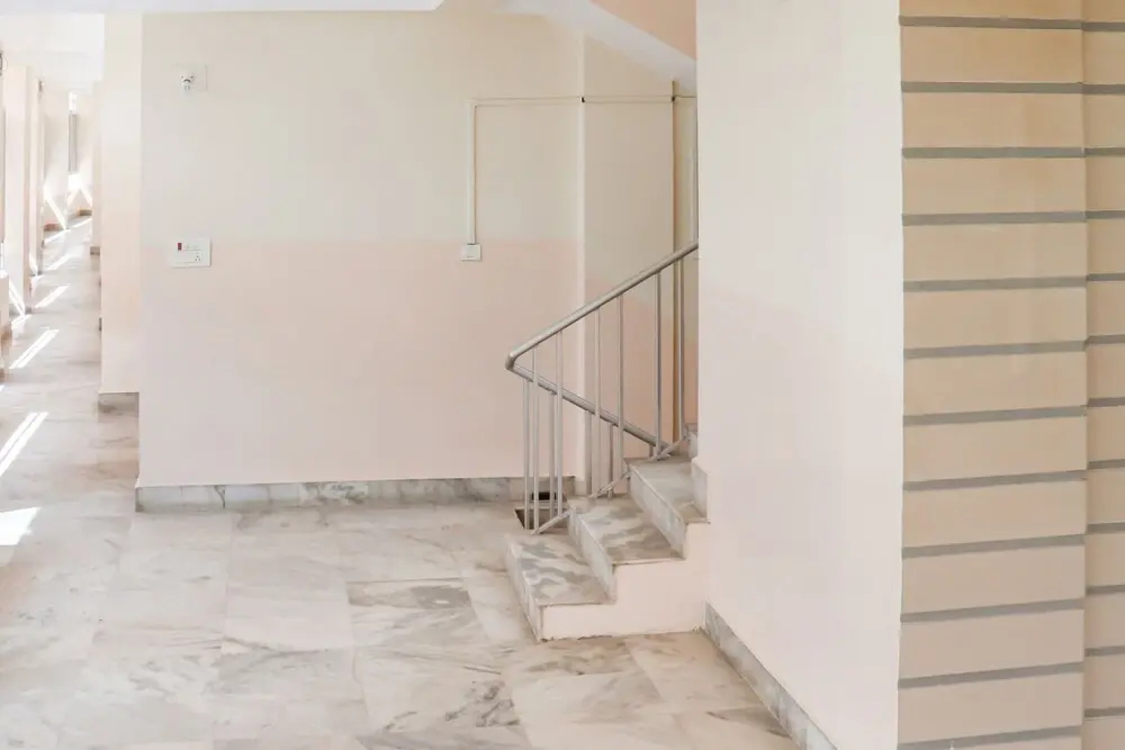 OYO 41953 Hotel Trinity East