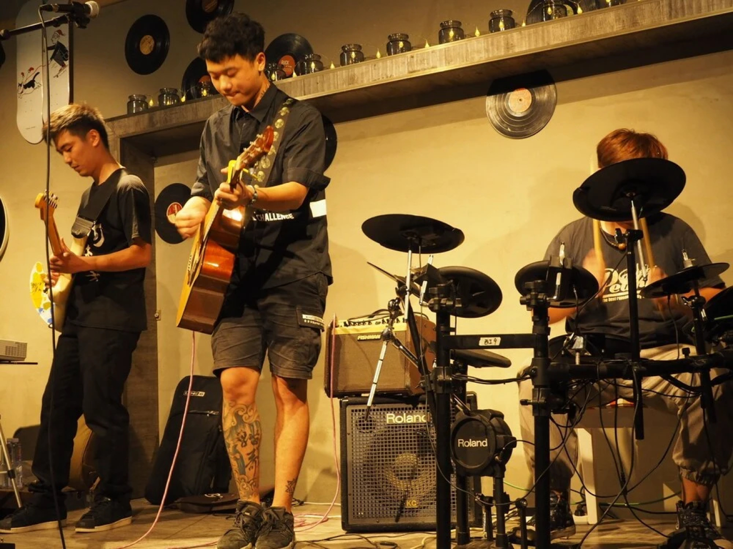 Yijia Youth Hostel