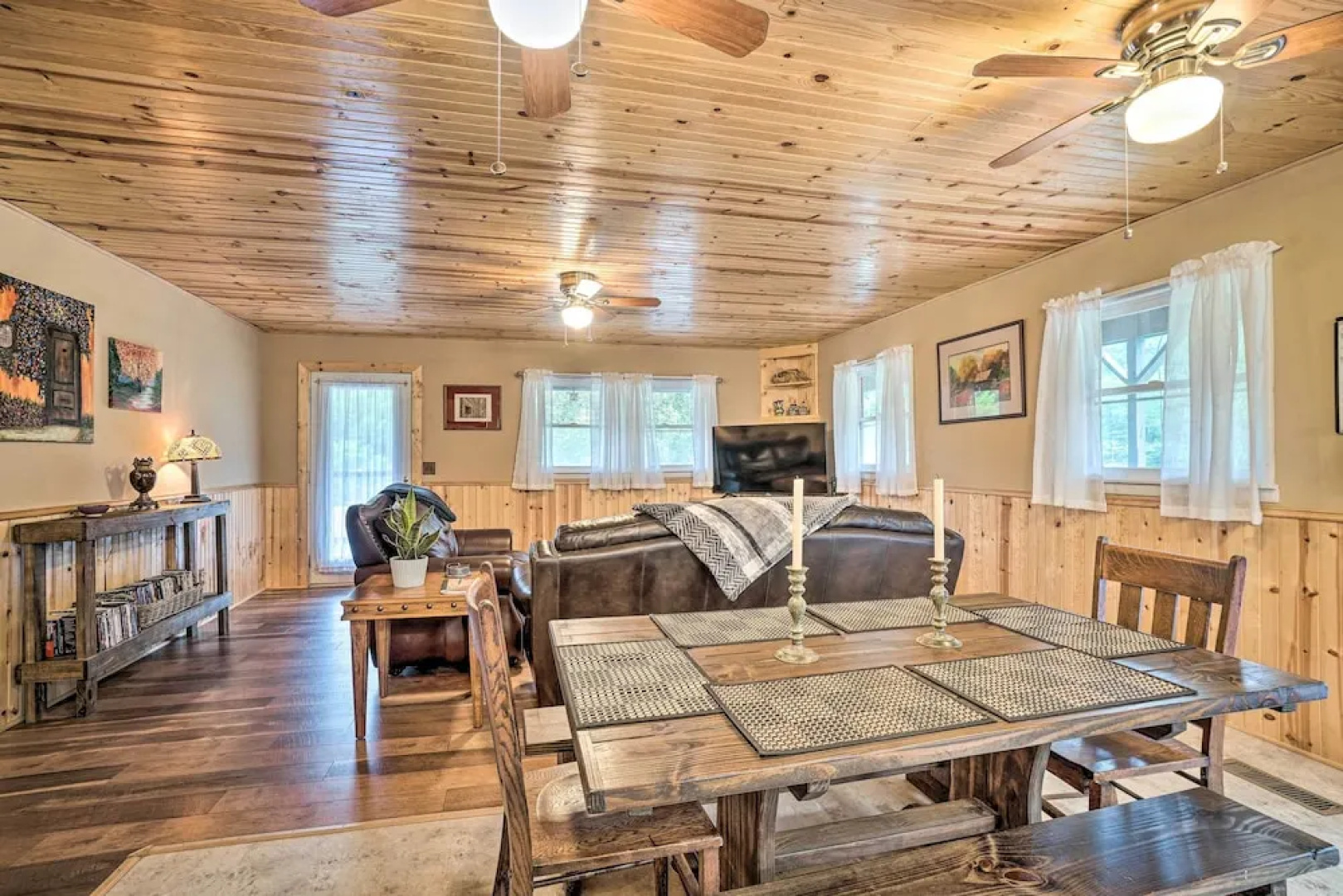 Hot Tub & Fire Pit: Pet-friendly Clayton Escape!