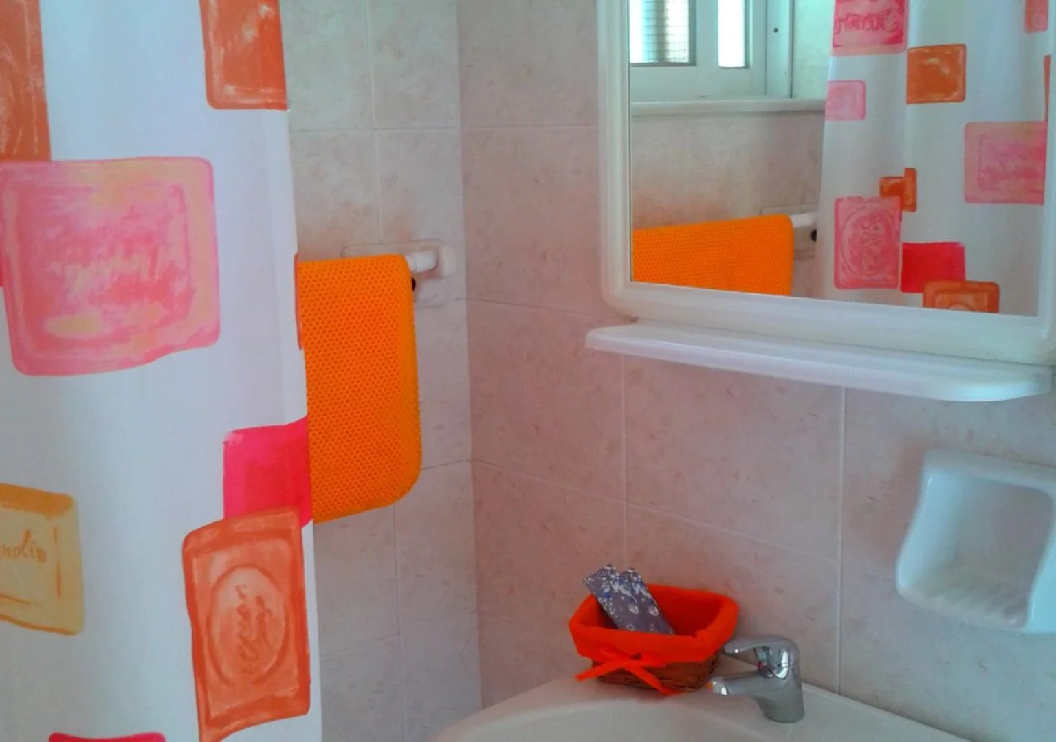 Effie's Dreams Holiday Studios