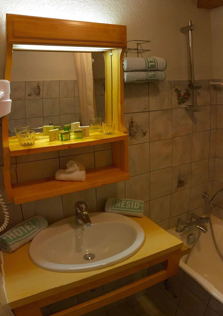 Hôtel Loisirs Les Côtes, Résidence et Chalets