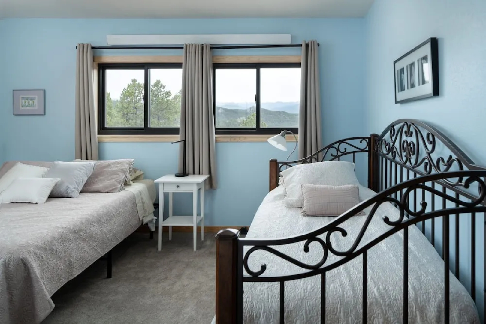 Lookout Lodge In Wondervu 4 Bedroom Home by RedAwning