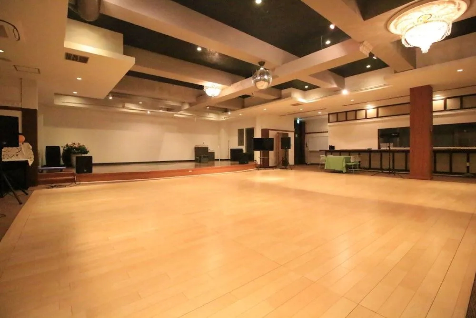 Hotel Swan Lake Nagara