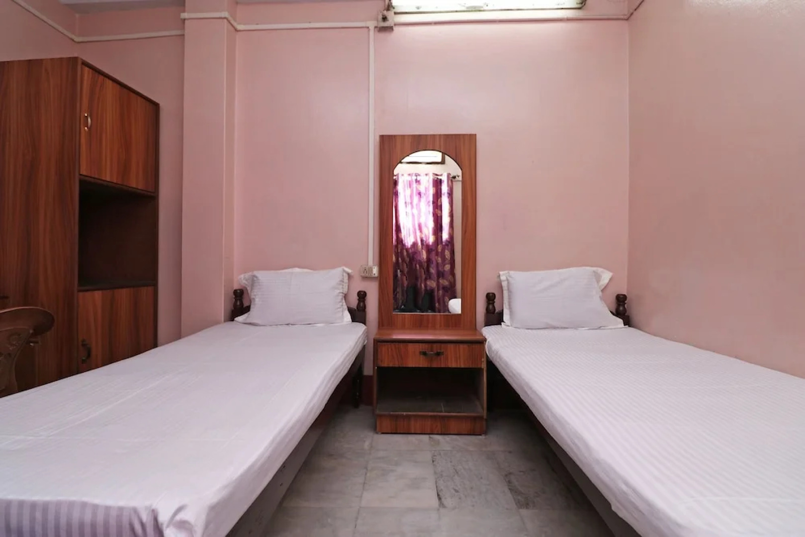 Spot On 41656 Hotel Maruti Spot