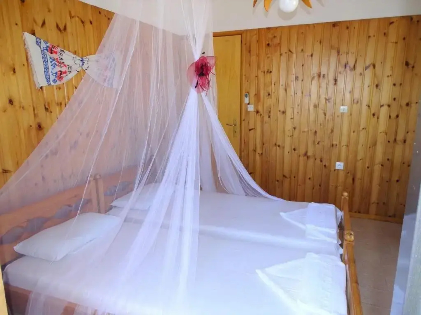 Emilia Studios And Apartments