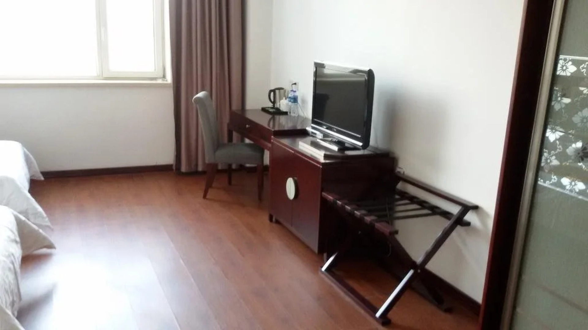 King Eastern Jingyang Hotel