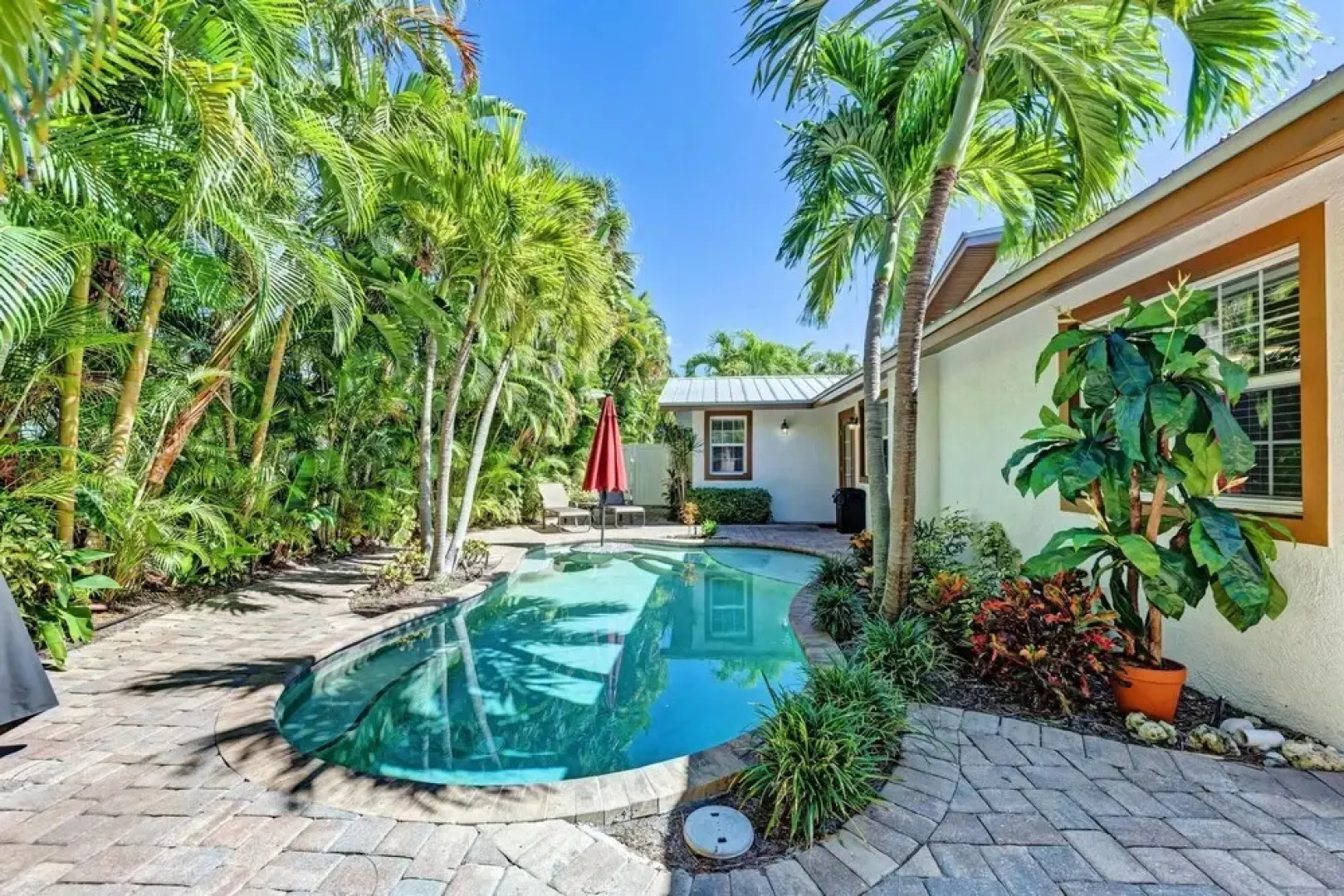 Anna Maria Island Surfside Bungalow