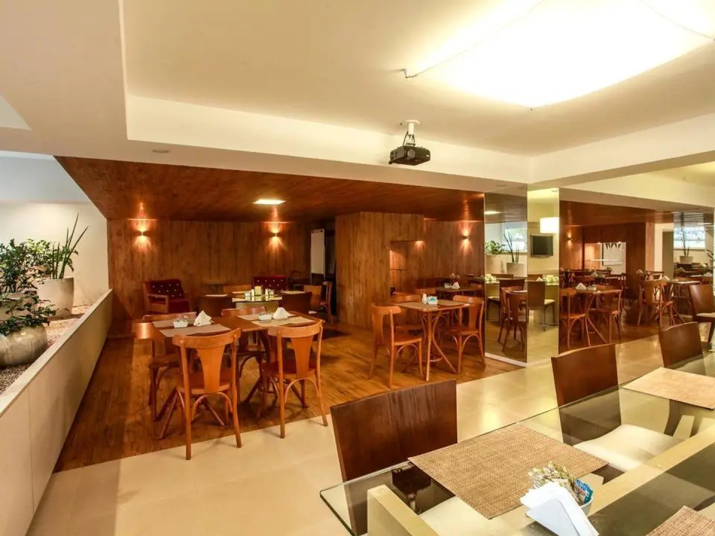 Vip Hotel