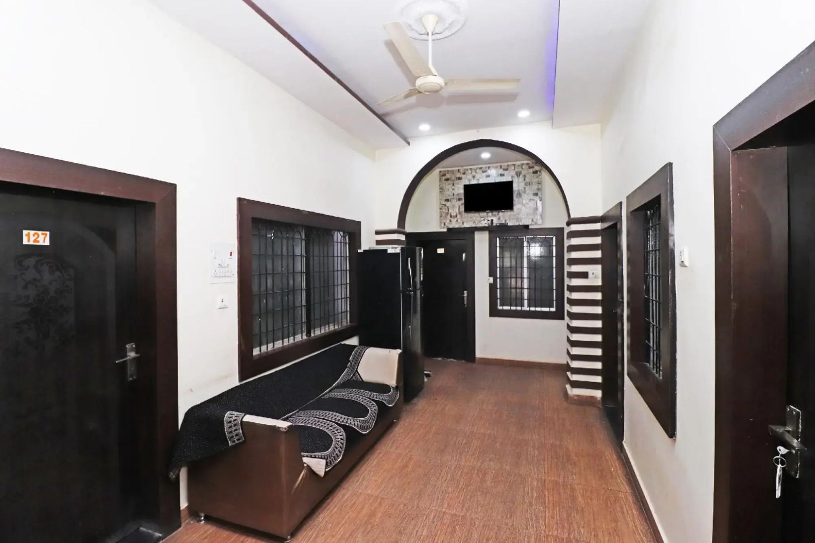 SPOT ON 43444 Hotel Alok Residency